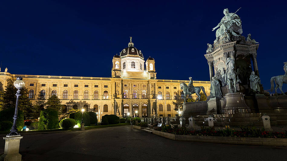 Night Tour Vienna Sightseeing NHM