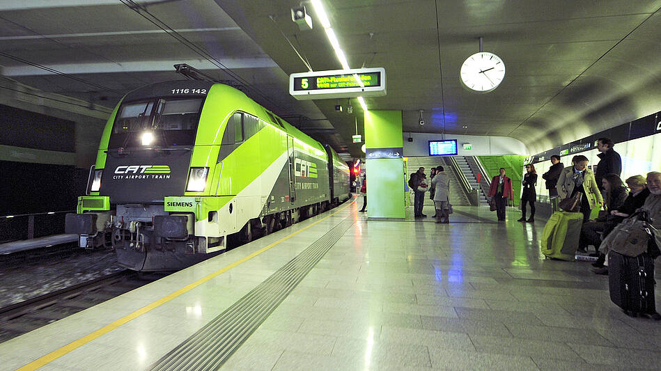 City Airport Train inkl. HOP ON HOP OFF Bus Tour Wien City Airport Train inkl. HOP ON HOP OFF Bus Tour Wien